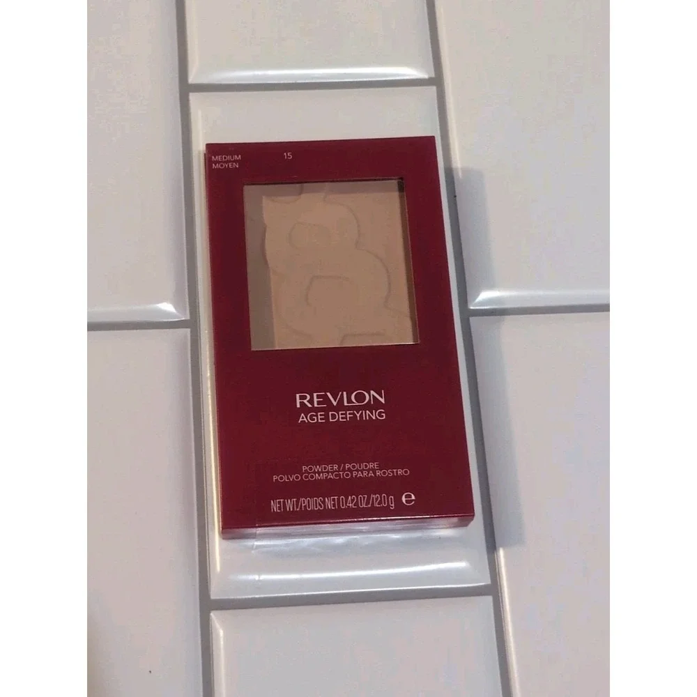 Revlon Age Defying Powder Facial Makeup Medium 15 New Sealed Net .42 Oz